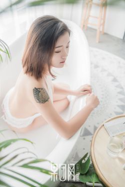 青衫落拓
